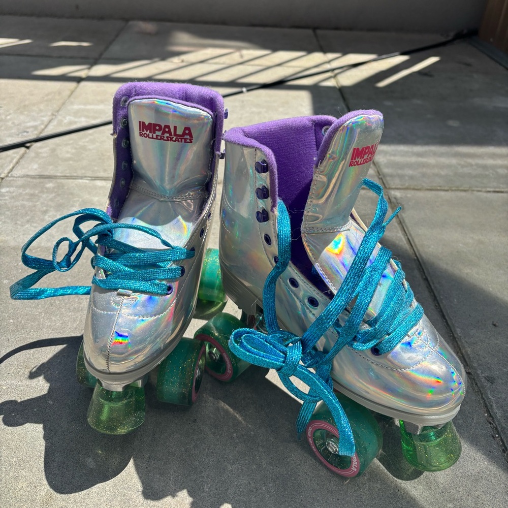 Impala Holographic Roller Skates